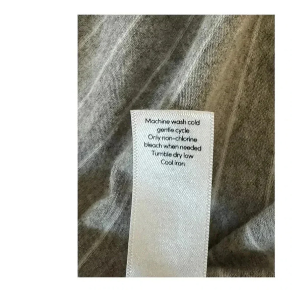 Athleta Women’s Medium Central Stripe Dress Light Gray Heather Stripe - Picture 8 of 8